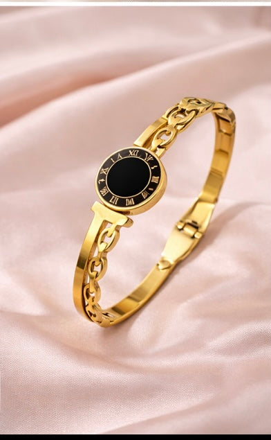 Vintage-Inspired Roman Numeral Gold Bangle