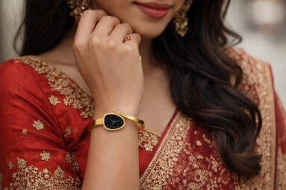 Luxury Redefined – The Signature Bangle Watch